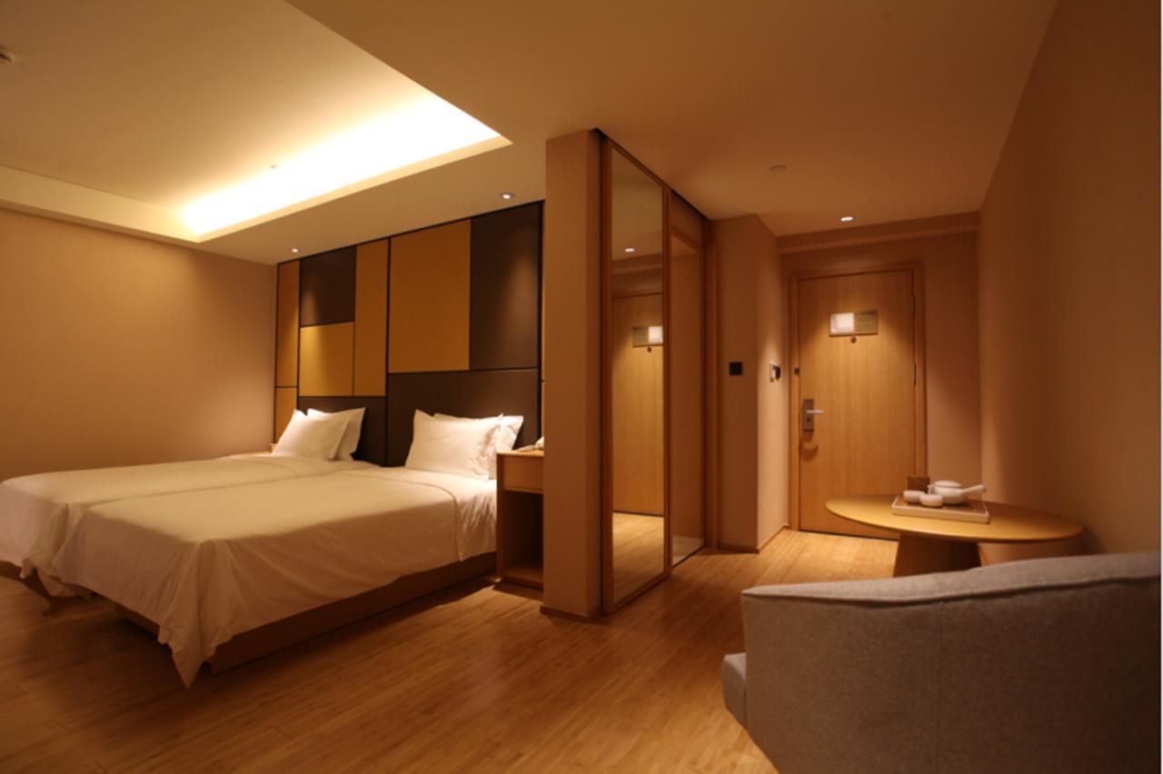 JI Hotel Shanghai Kangqiao Xiuyan Road Bagian luar foto